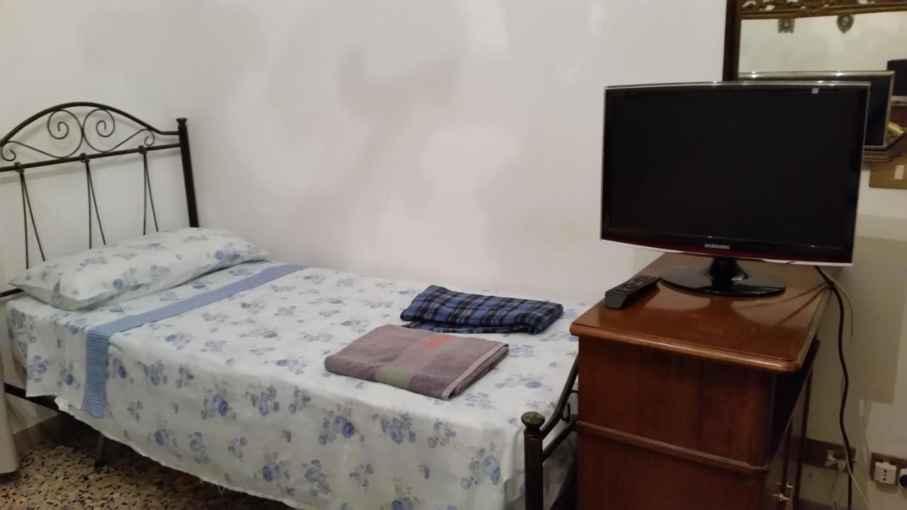 مبيت وإفطار مودينا Casa Gramsci المظهر الخارجي الصورة
