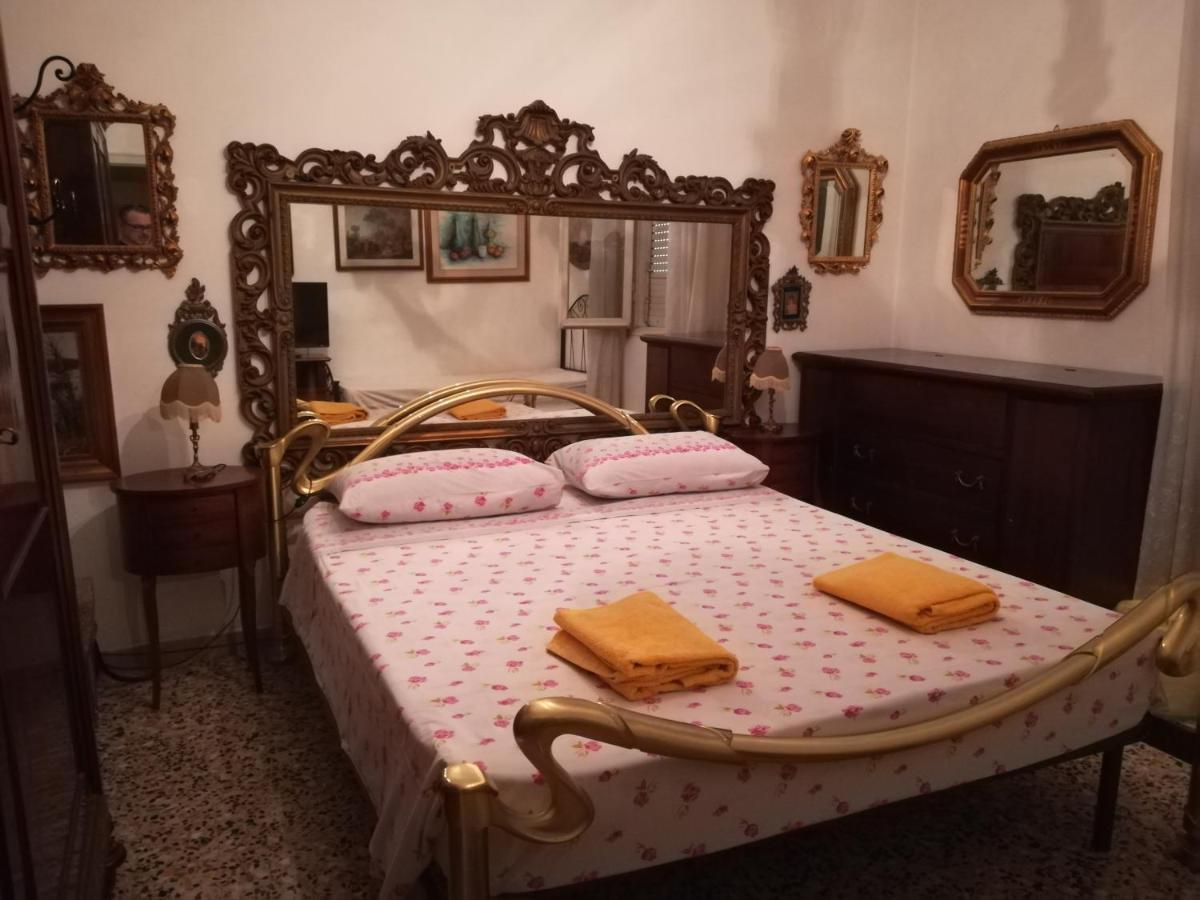 مبيت وإفطار مودينا Casa Gramsci المظهر الخارجي الصورة